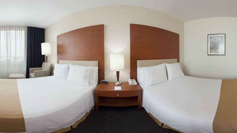 Express By Ihg 4*